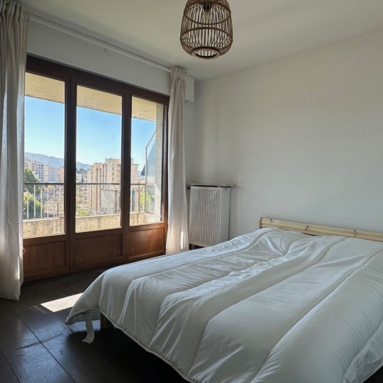  Annonces AUBAGNE : Appartement | MARSEILLE (13004) | 38 m2 | 790 € 