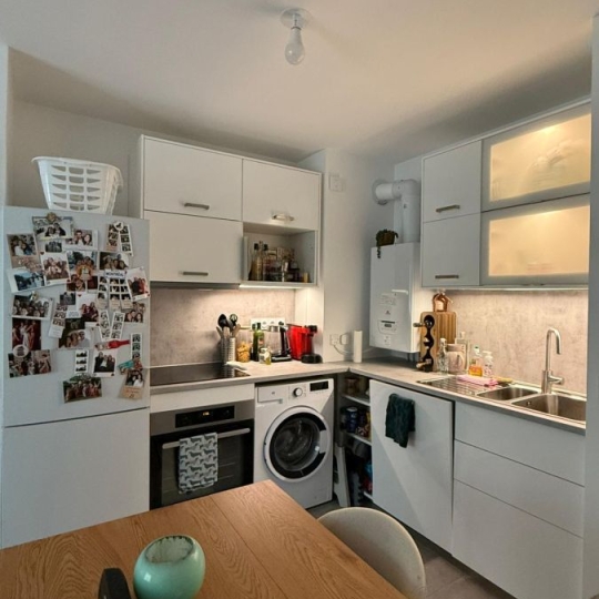  Annonces AUBAGNE : Appartement | MARSEILLE (13013) | 38 m2 | 745 € 