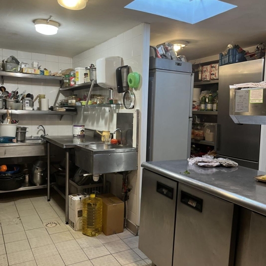  Annonces AUBAGNE : Commerces | MARSEILLE (13011) | 115 m2 | 180 000 € 