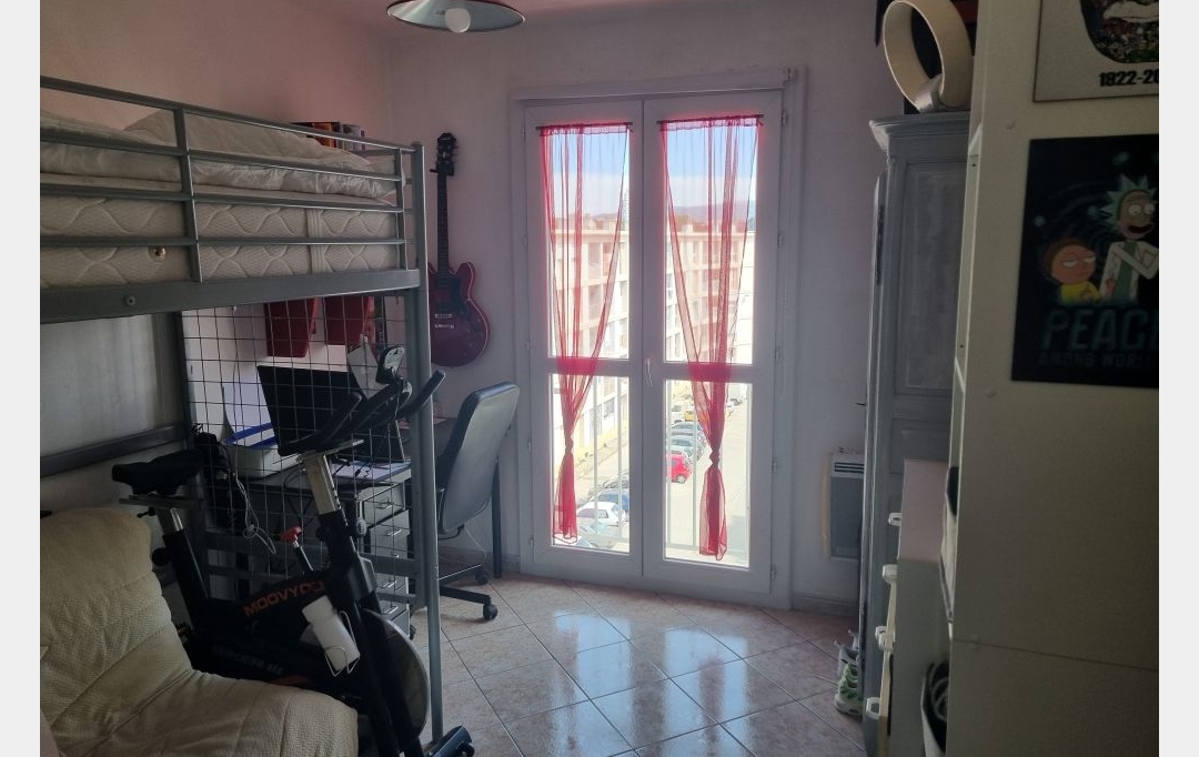 Annonces AUBAGNE : Apartment | MARSEILLE (13009) | 54 m2 | 140 000 € 