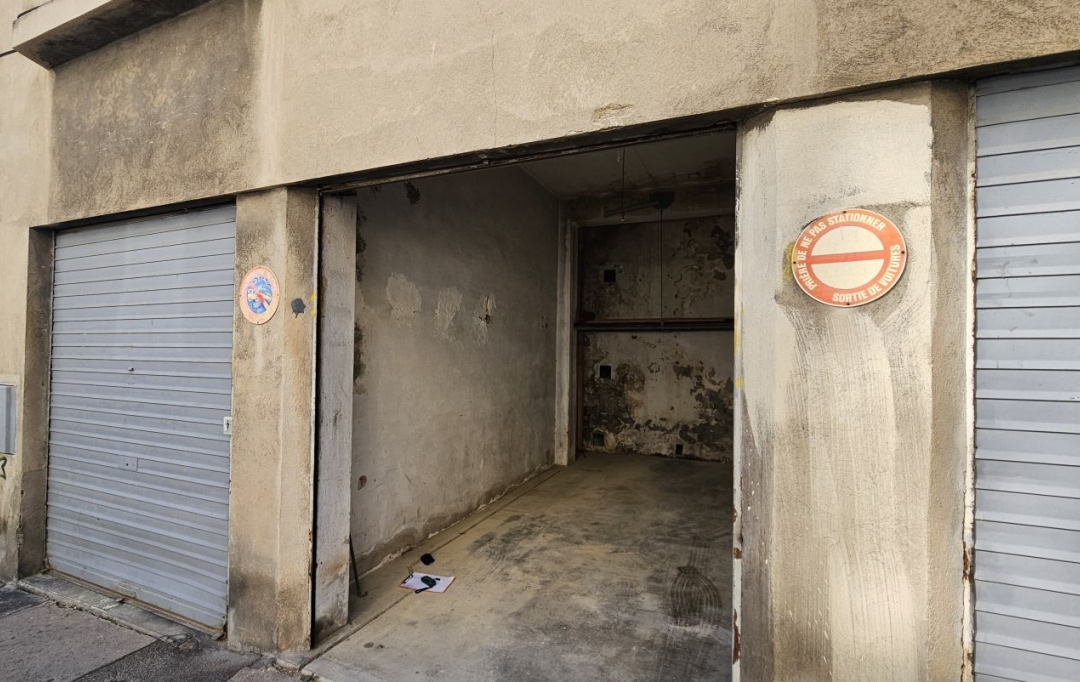 Annonces AUBAGNE : Garage / Parking | MARSEILLE (13004) | 0 m2 | 38 000 € 