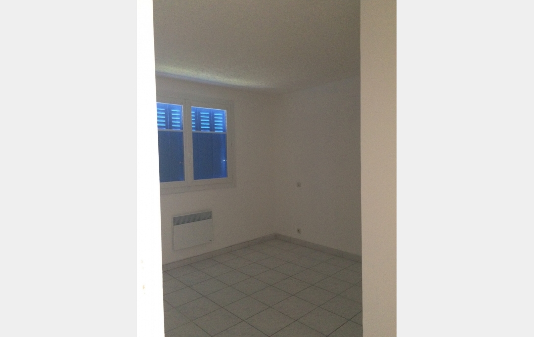 Annonces AUBAGNE : Appartement | MARSEILLE (13012) | 66 m2 | 845 € 