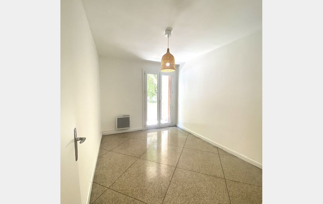 Annonces AUBAGNE : Appartement | MARSEILLE (13013) | 68 m2 | 950 € 