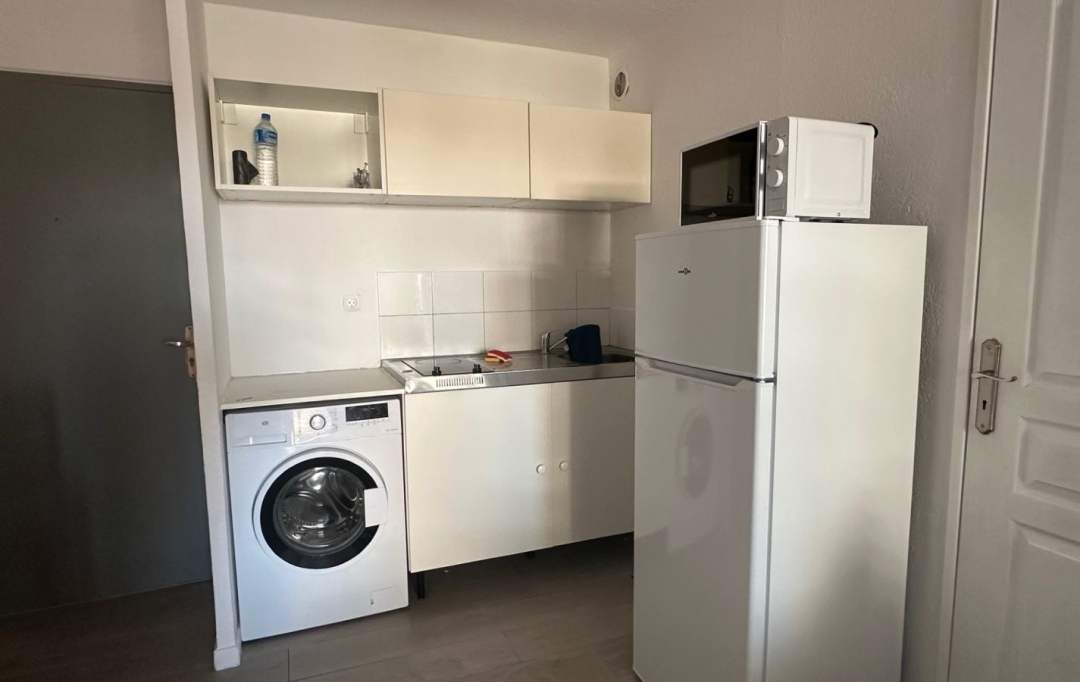 Annonces AUBAGNE : Appartement | MARSEILLE (13010) | 32 m2 | 750 € 