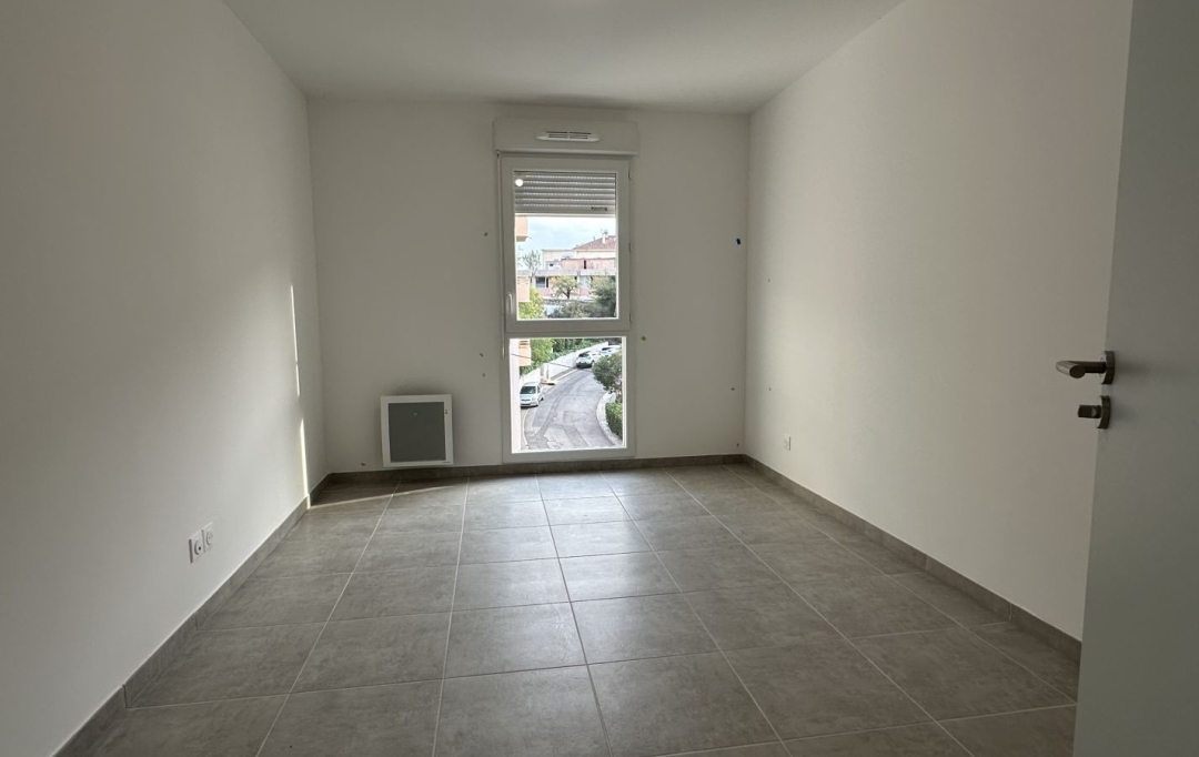 Annonces AUBAGNE : Appartement | MARSEILLE (13004) | 41 m2 | 760 € 