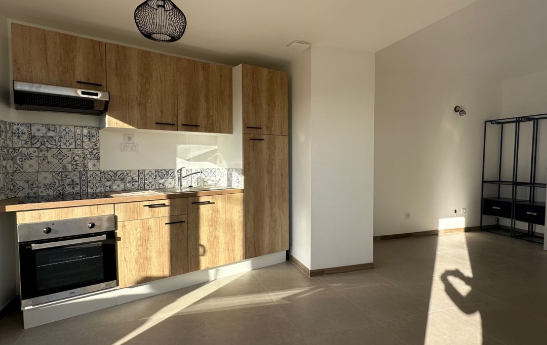 Annonces AUBAGNE : Appartement | PLAN-DE-CUQUES (13380) | 24 m2 | 780 € 