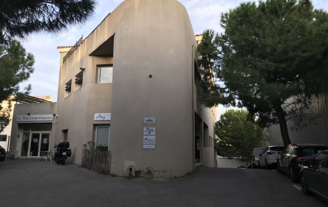 Annonces AUBAGNE : Commerces | MARSEILLE (13012) | 144 m2 | 379 600 € 