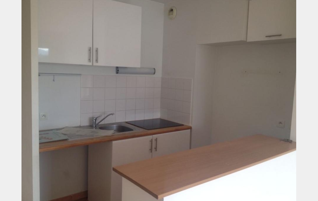 Annonces AUBAGNE : Appartement | MARSEILLE (13013) | 49 m2 | 770 € 