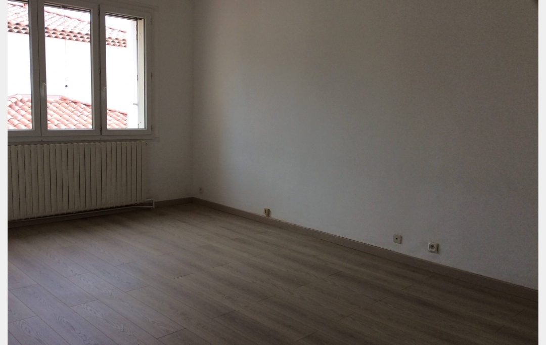 Annonces AUBAGNE : Appartement | MARSEILLE (13013) | 59 m2 | 890 € 