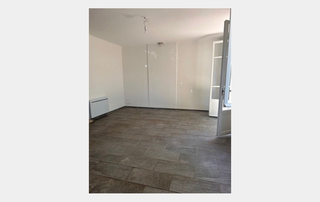 Annonces AUBAGNE : Appartement | MARSEILLE (13013) | 102 m2 | 1 330 € 